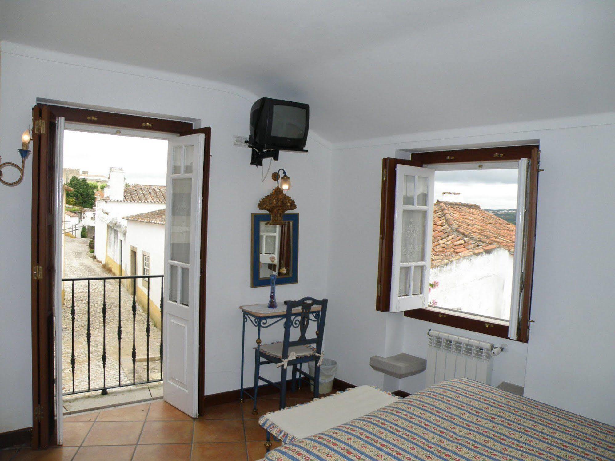 Casa De S. Thiago De Obidos Hotel Buitenkant foto